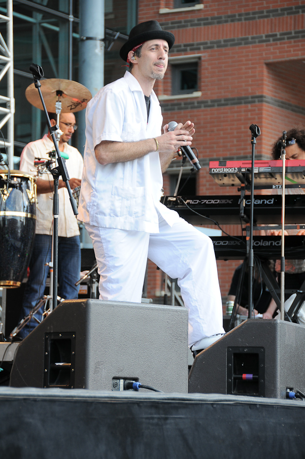 Fete de la Musique Evry 2009 - Sergent Garcia 277.jpg